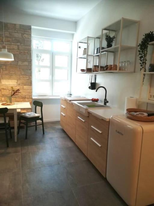 Lovely Apartment In The City Center Pula Extérieur photo