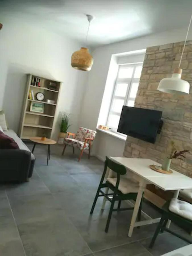 Lovely Apartment In The City Center Pula Extérieur photo